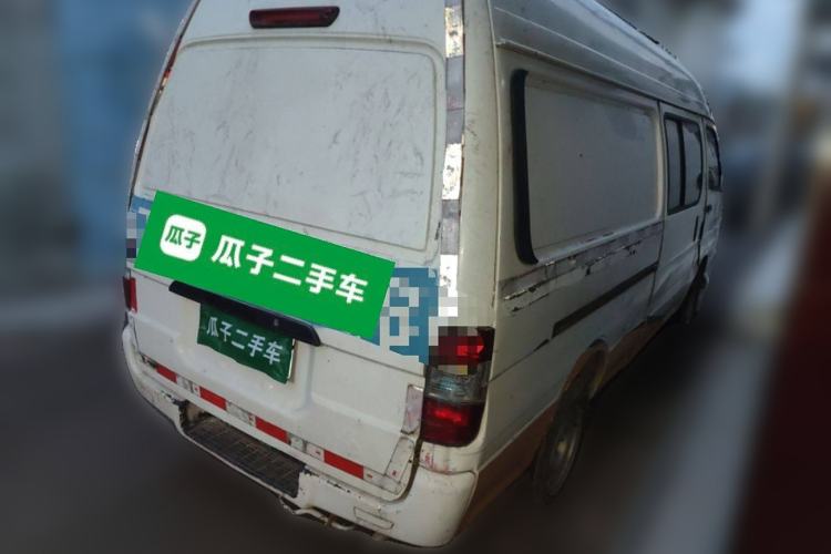 Used King Long Golden Way 2015 2.0L Van Long Wheelbase Model 4G21B Rear Right 45 Deg
