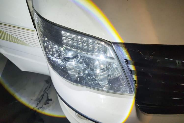 Used King Long Golden Way 2015 2.0L Value-Packed Practical Version 4G21B Right Front Headlight