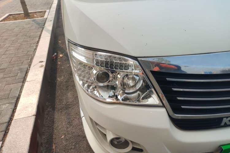 Used King Long Golden Way 2015 2.0L Value-Packed Practical Version 4G21B Right Front Headlight