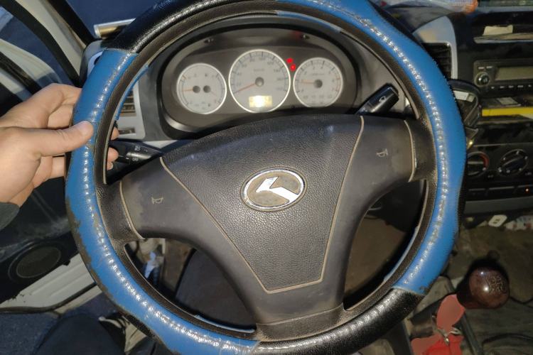 Used King Long Golden Way 2015 2.0L Van Long Wheelbase Model 4G21B Steering Wheel