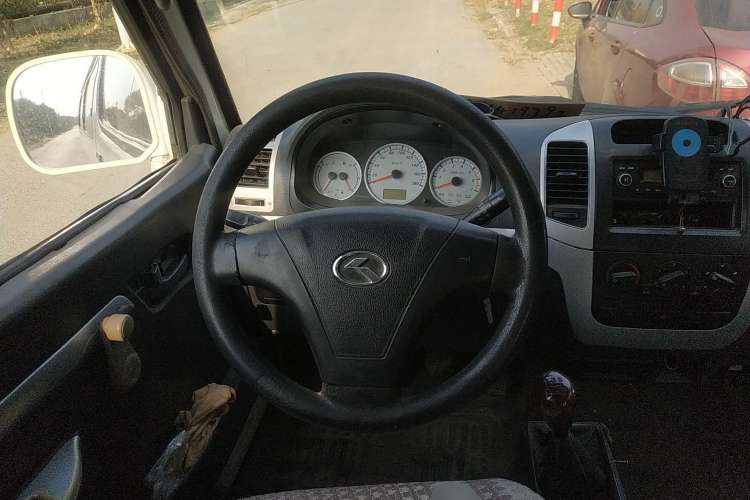 Used King Long Golden Way 2015 2.0L Value-Packed Practical Version 4G21B Steering Wheel