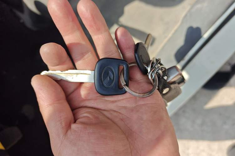 Used King Long Golden Way 2015 2.0L Entrepreneurial Version V19 Vehicle Key