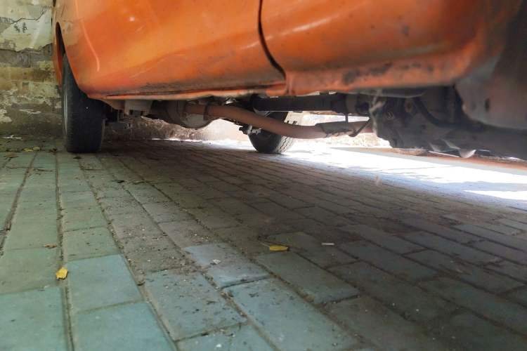 Used King Long Golden Way 2015 2.0L Value-Packed Practical Version 4G21B Chassis Front Right