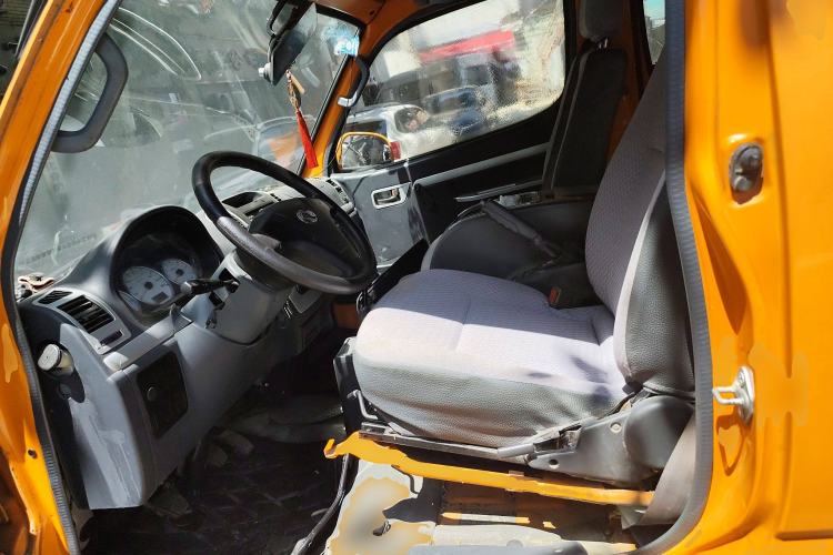Used King Long Golden Way 2015 2.0L Value-Packed Practical Version 4G21B Left Front Seat