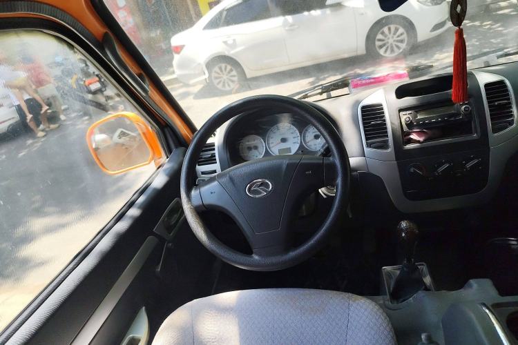 Used King Long Golden Way 2015 2.0L Value-Packed Practical Version 4G21B Steering Wheel