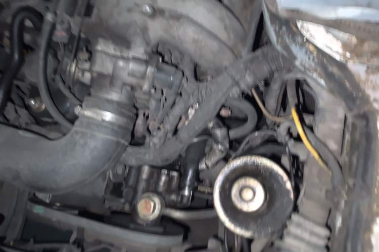 Used King Long Golden Way 2016 2.0L Value-Plus Edition 4G20 Engine Bay Left