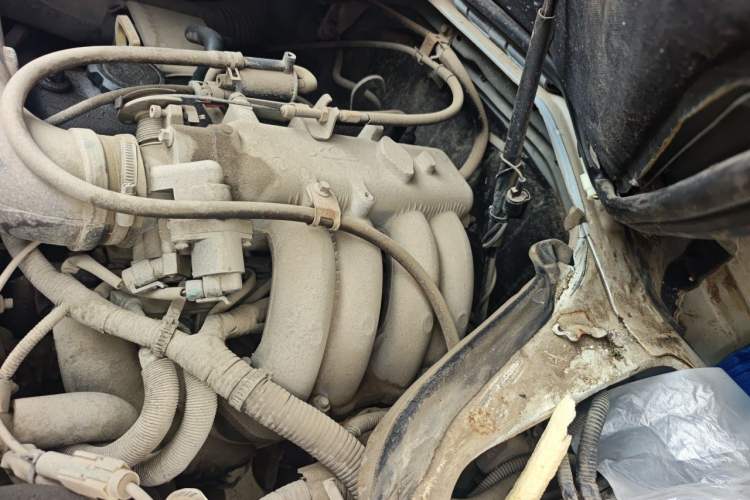 Used King Long Golden Way 2016 2.0L Value-Plus Edition 4G20 Engine Bay Left