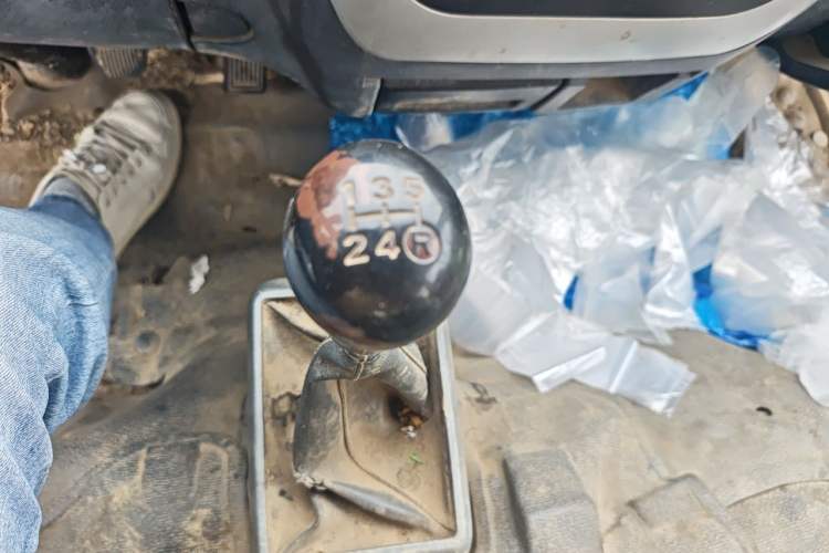 Used King Long Golden Way 2016 2.0L Value-Plus Edition 4G20 Gear Lever