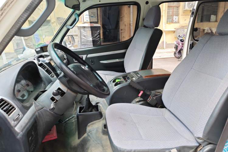 Used King Long Golden Way 2016 2.0L Value-Plus Edition 4G20 Left Front Seat