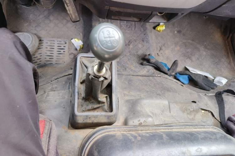 Used King Long Golden Way 2016 2.0L Value-Plus Edition 4G20 Gear Lever