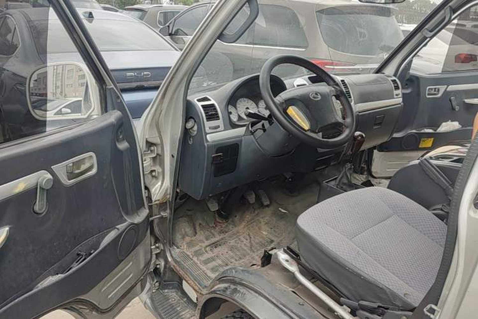 Used King Long Golden Way 2016 2.0L Value-Plus Edition 4G20 Driver Seat