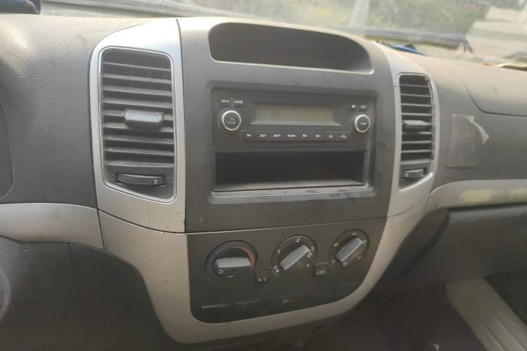 Used King Long Golden Way 2016 2.0L Box Truck 4G20 Audio And AC Panel