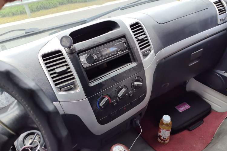 Used King Long Golden Way 2016 2.0L Value-Plus Edition 4G20 Audio And AC Panel