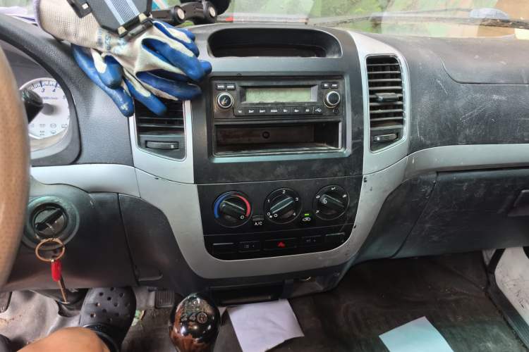 Used King Long Golden Way 2016 2.0L Value-Plus Edition 4G20 Audio And AC Panel