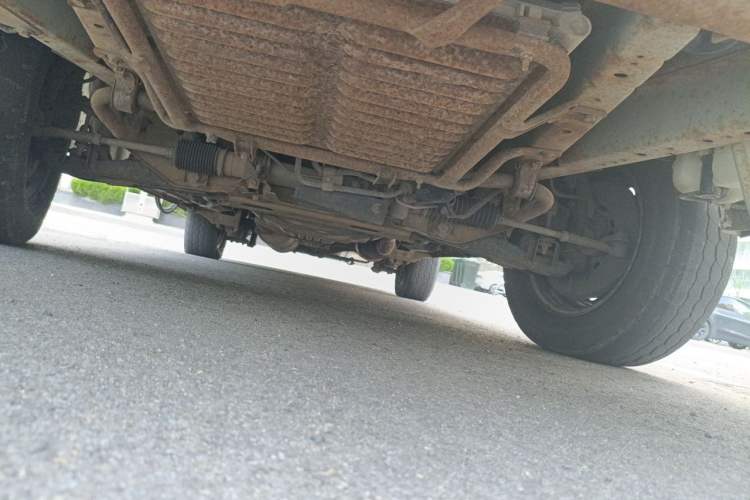 Used King Long Golden Way 2016 2.0L Value-Plus Edition 4G20 Chassis Front