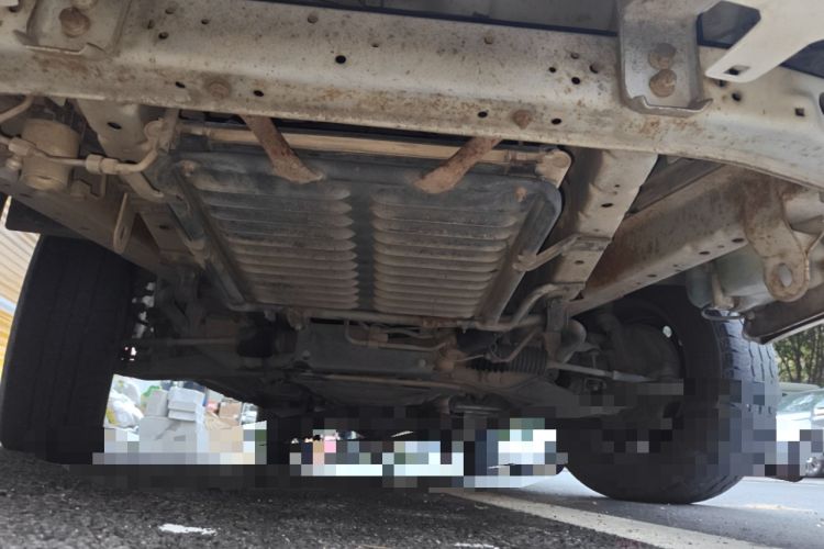 Used King Long Golden Way 2016 2.0L Value-Plus Edition 4G20 Chassis Front
