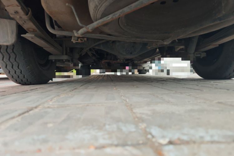 Used King Long Golden Way 2016 2.0L Box Truck 4G20 Chassis Rear