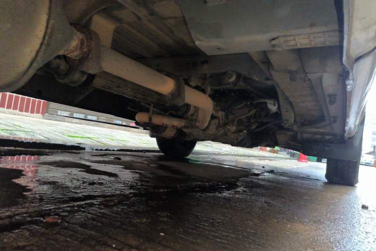 Used King Long Golden Way 2016 2.0L Value-Plus Edition 4G20 Chassis Rear Right