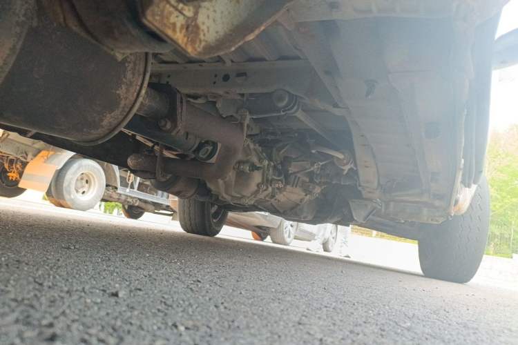 Used King Long Golden Way 2016 2.0L Value-Plus Edition 4G20 Chassis Rear Right