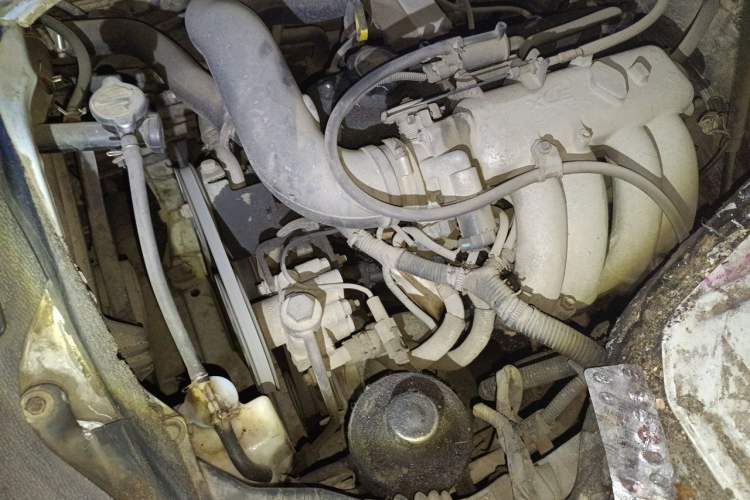 Used King Long Golden Way 2016 2.0L Value-Plus Edition 4G20 Engine Bay