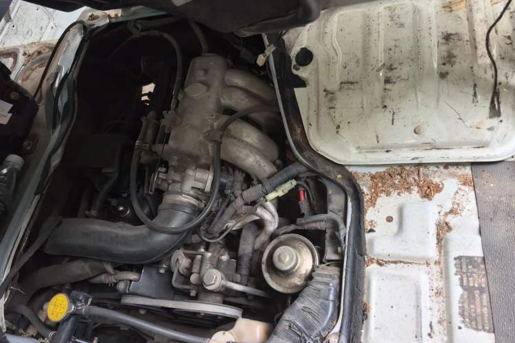 Used King Long Golden Way 2016 2.0L Value-Plus Edition 4G20 Engine Bay Left