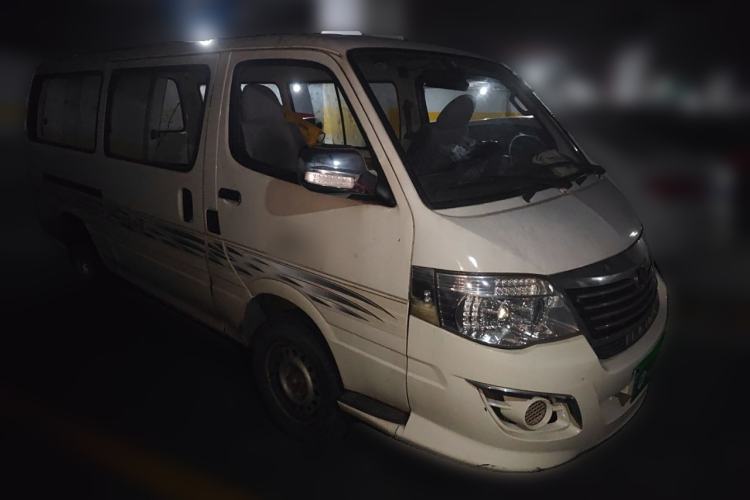 Used King Long Golden Way 2016 2.0L Value-Plus Edition 4G20 Front Right 45 Deg
