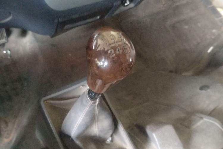 Used King Long Golden Way 2016 2.0L Box Truck 4G20 Gear Lever