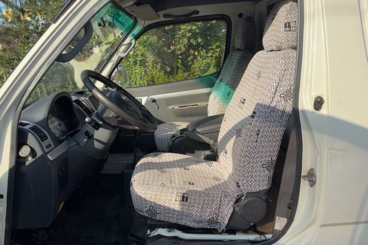 Used King Long Golden Way 2016 2.0L Box Truck 4G20 Left Front Seat