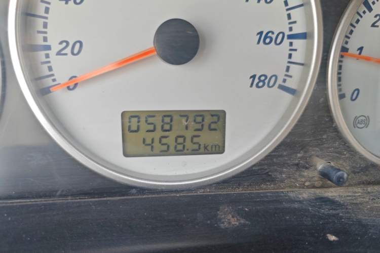 Used King Long Golden Way  Odometer Close Up