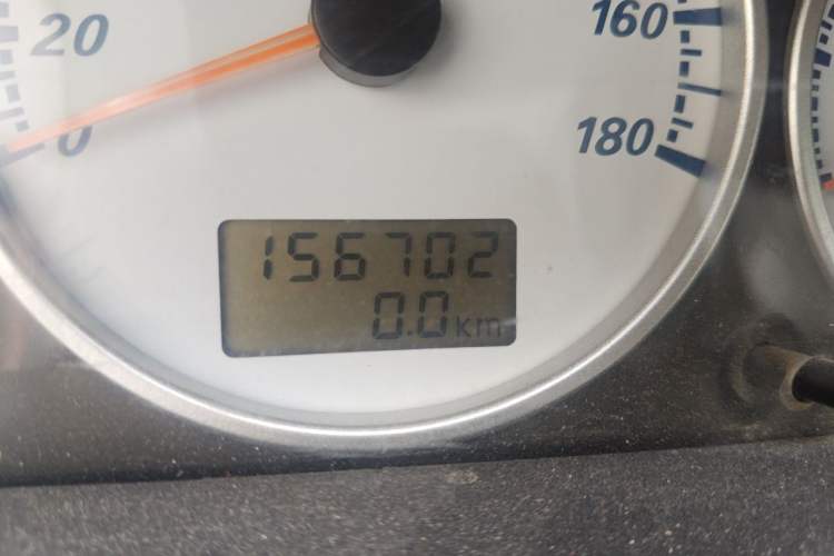 Used King Long Golden Way 2016 2.0L Value-Plus Edition 4G20 Odometer Close Up