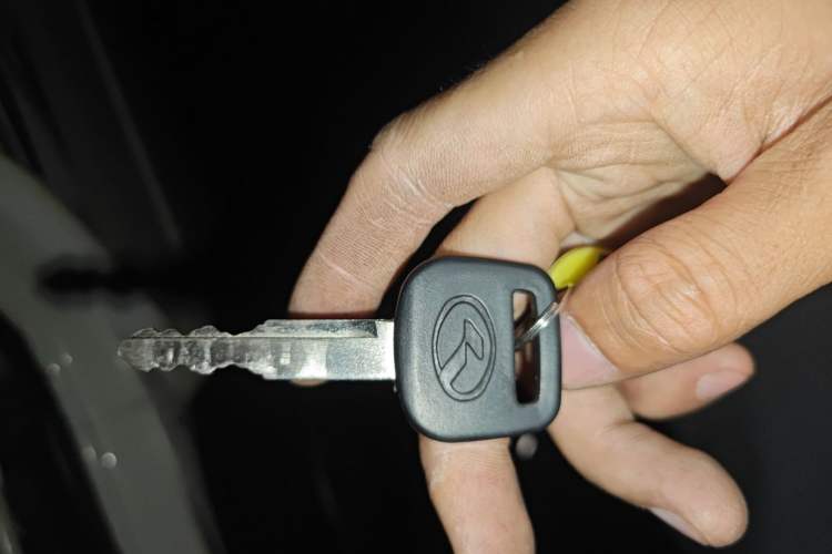 Used King Long Golden Way 2016 2.0L Value-Plus Edition 4G20 Vehicle Key