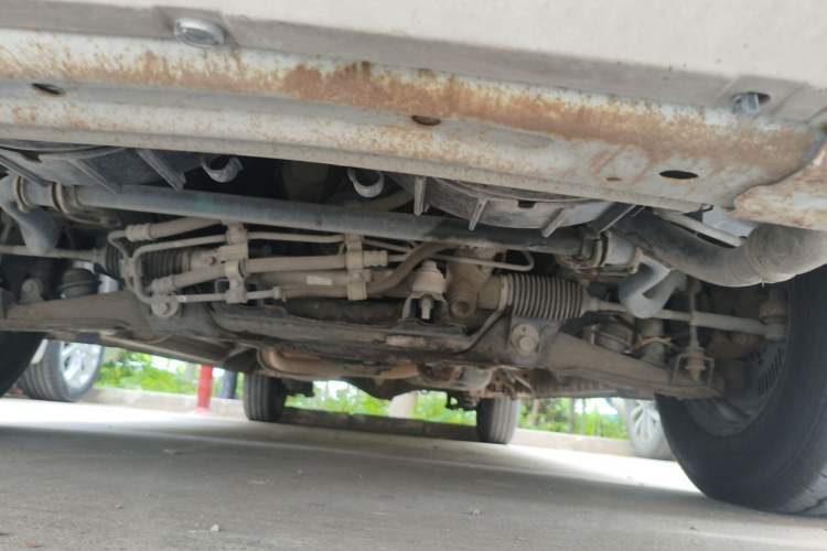 Used King Long Golden Way 2017 2.2L Van Series V22 Chassis Front