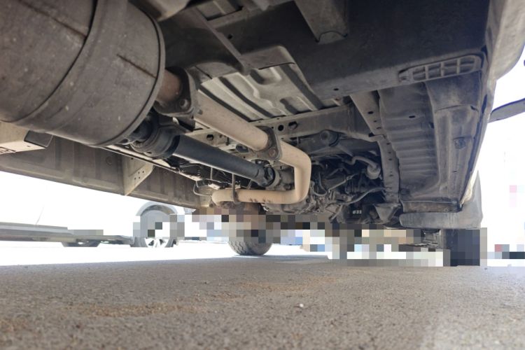 Used King Long Golden Way 2017 2.2L Van Series V22 Chassis Rear Right