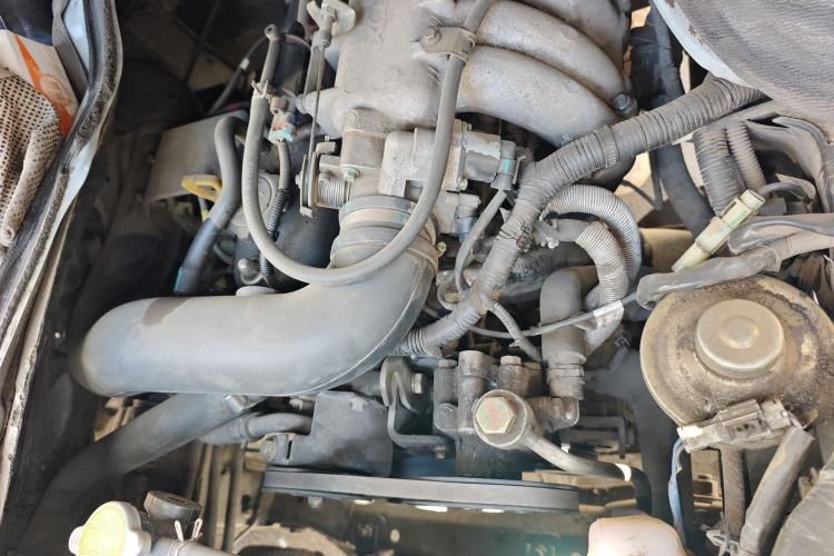 Used King Long Golden Way 2017 2.2L Van Series V22 Engine Bay