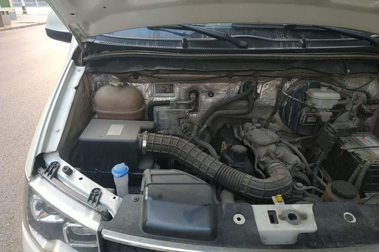 Used King Long Golden Way 2017 2.2L Comfort Edition V22 Engine Bay Right