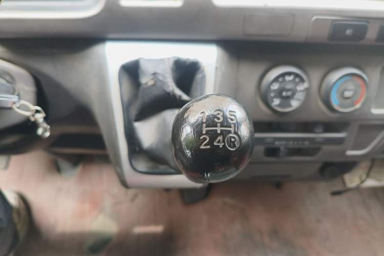 Used King Long Golden Way 2017 2.2L Van Series V22 Gear Lever