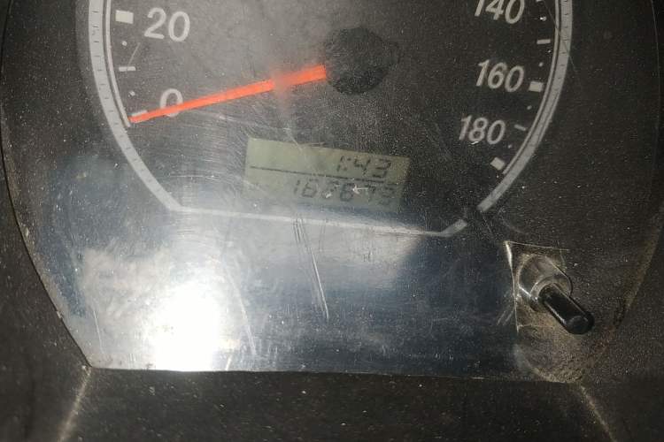 Used King Long Golden Way 2017 2.2L Comfort Edition V22 Odometer Close Up