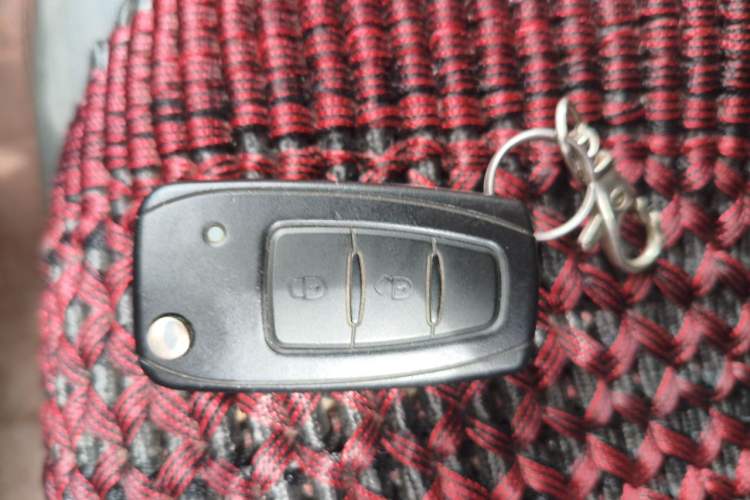 Used King Long Golden Way 2017 2.2L Van Series V22 Vehicle Key
