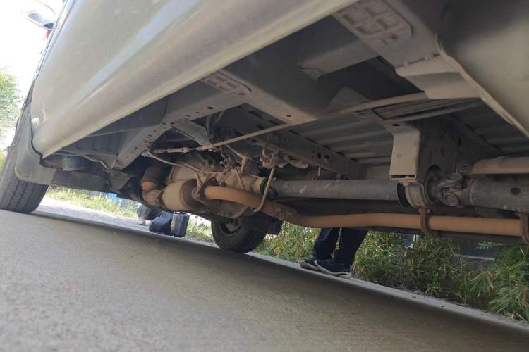 Used King Long Golden Way 2018 2.0L Van Series V20 Chassis Rear Left