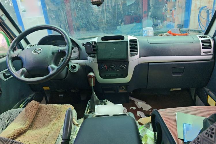 Used King Long Golden Way 2018 2.0L Van Series 4G20 Center Console