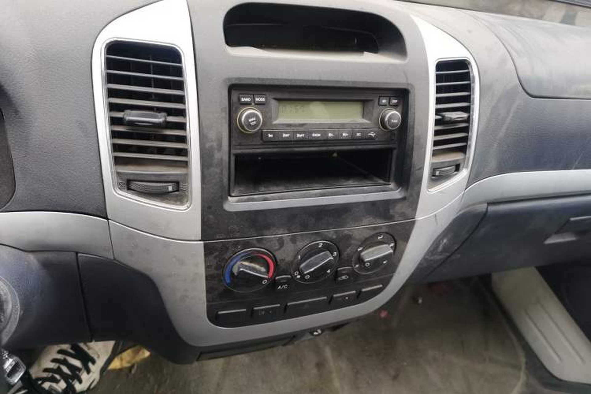 Used King Long Golden Way 2018 2.0L Business Series 4G20 Audio And AC Panel