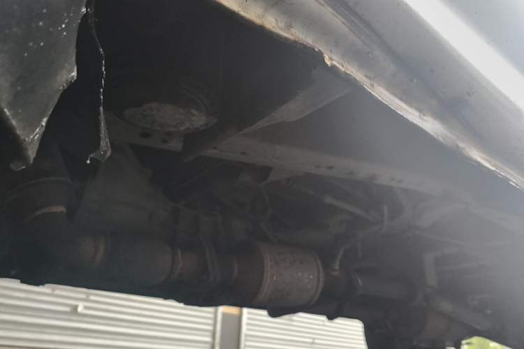 Used King Long Golden Way 2018 2.0L Van Series 4G20 Chassis Front Left