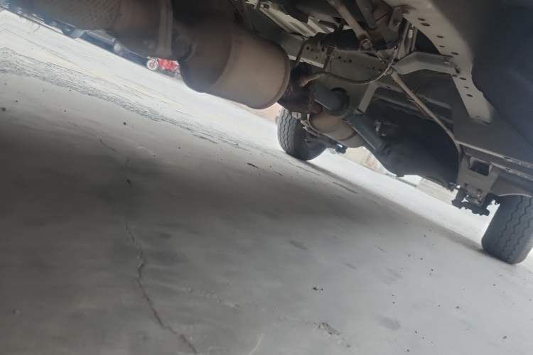 Used King Long Golden Way 2018 2.0L Van Series 4G20 Chassis Front Left