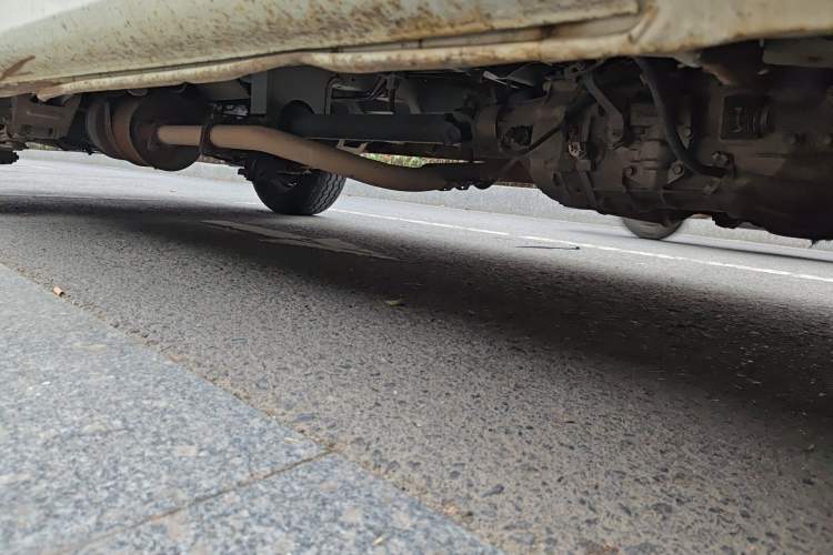Used King Long Golden Way 2018 2.0L Van Series 4G20 Chassis Front Right