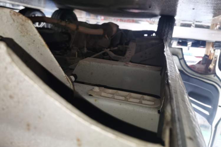 Used King Long Golden Way 2018 2.0L Business Series 4G20 Chassis Rear Left