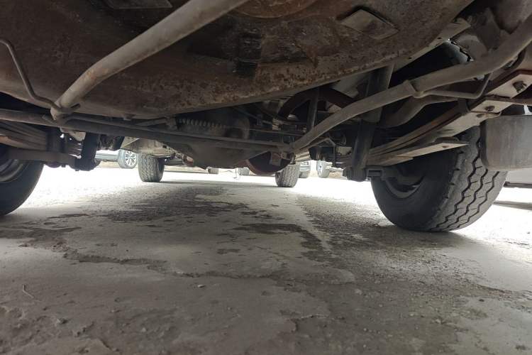 Used King Long Golden Way 2018 2.0L Van Series V20 Chassis Rear
