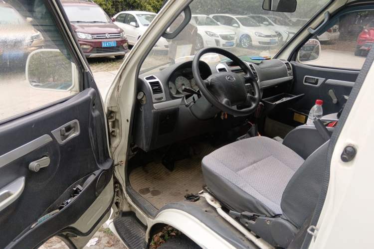 Used King Long Golden Way 2018 2.0L Business Series 4G20 Driver Seat