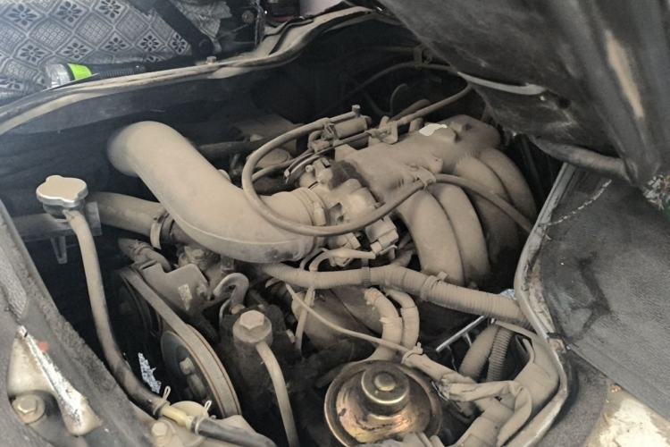 Used King Long Golden Way 2018 2.0L Van Series 4G20 Engine Bay