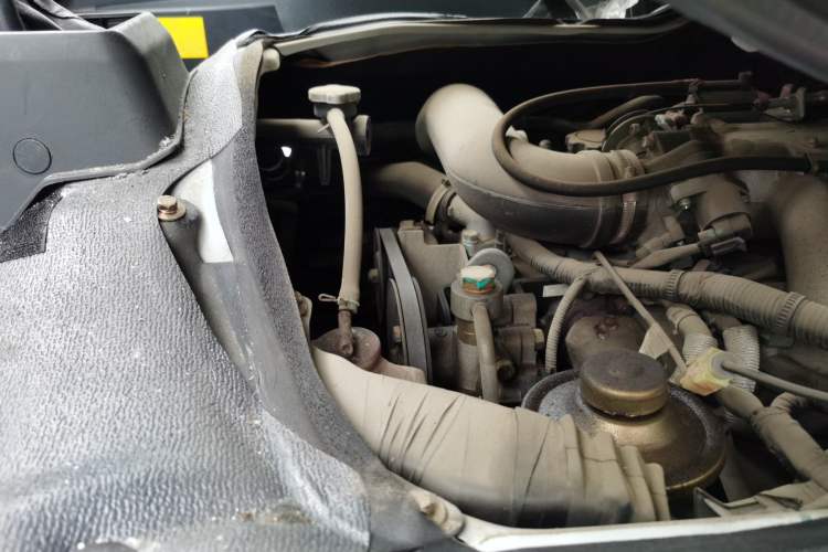 Used King Long Golden Way 2018 2.0L Business Series 4G20 Engine Bay Right