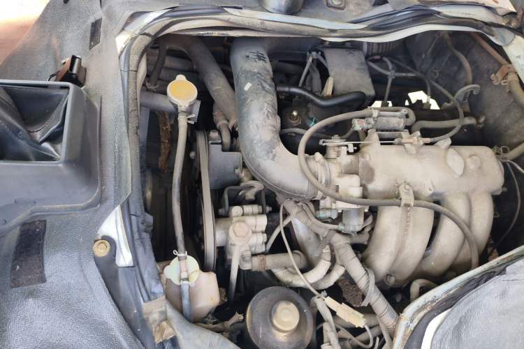Used King Long Golden Way 2018 2.0L Van Series 4G20 Engine Bay Right